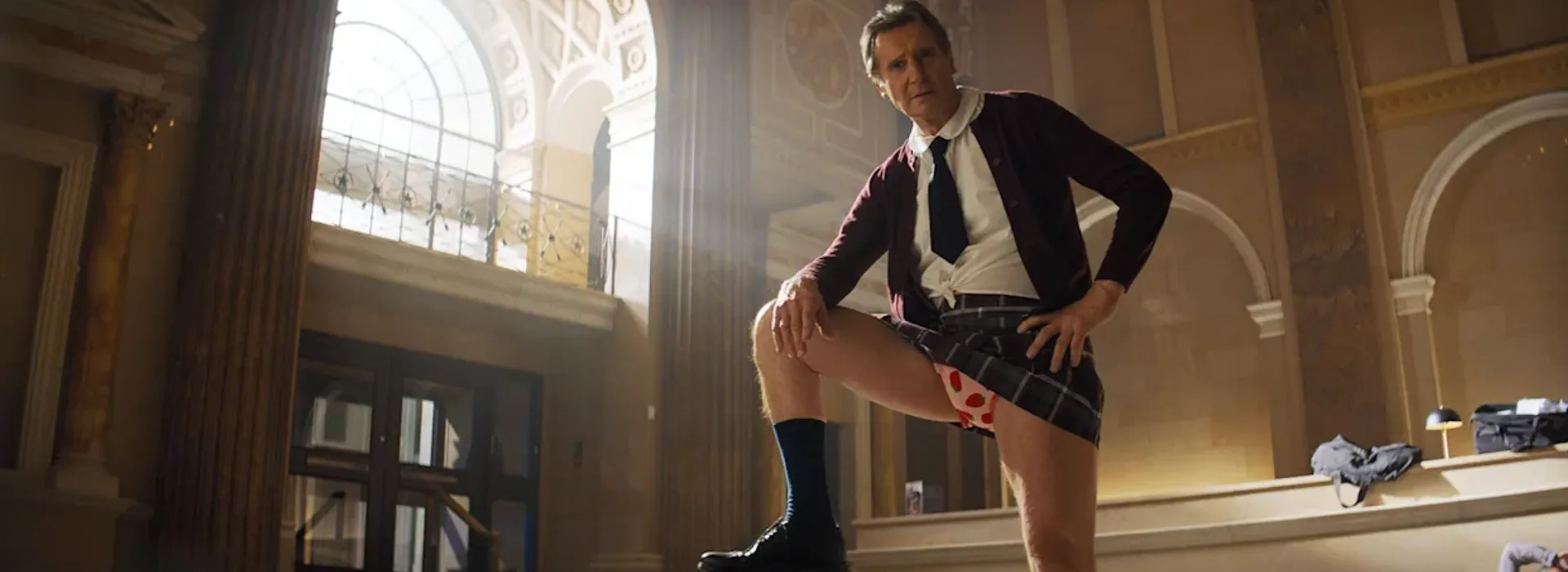 ¿Y Dónde Está El Policía?